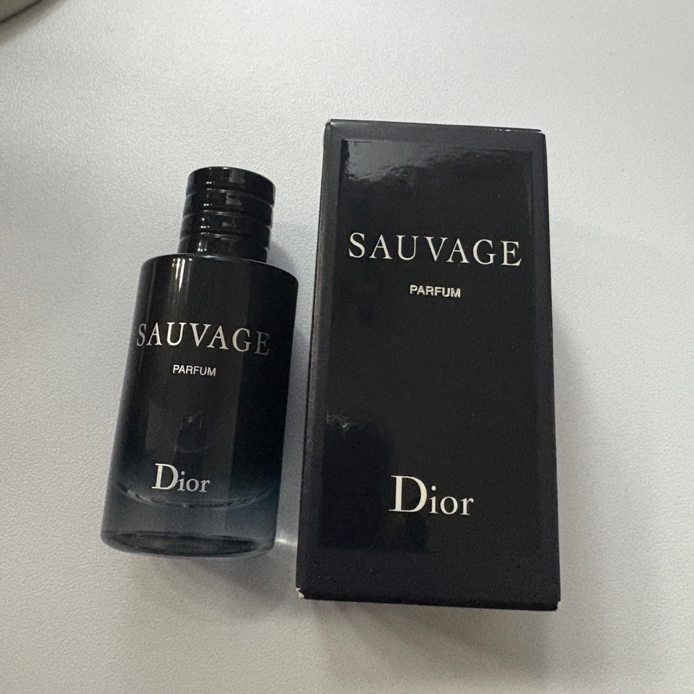 Men’s mini Dior Sauvage